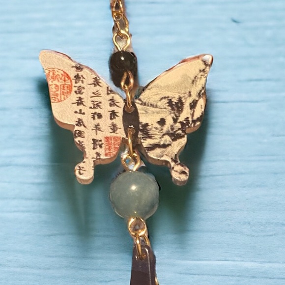 BUTTERFLY CALLIGRAPHY DROP EARRINGS NWOT - Picture 9 of 12